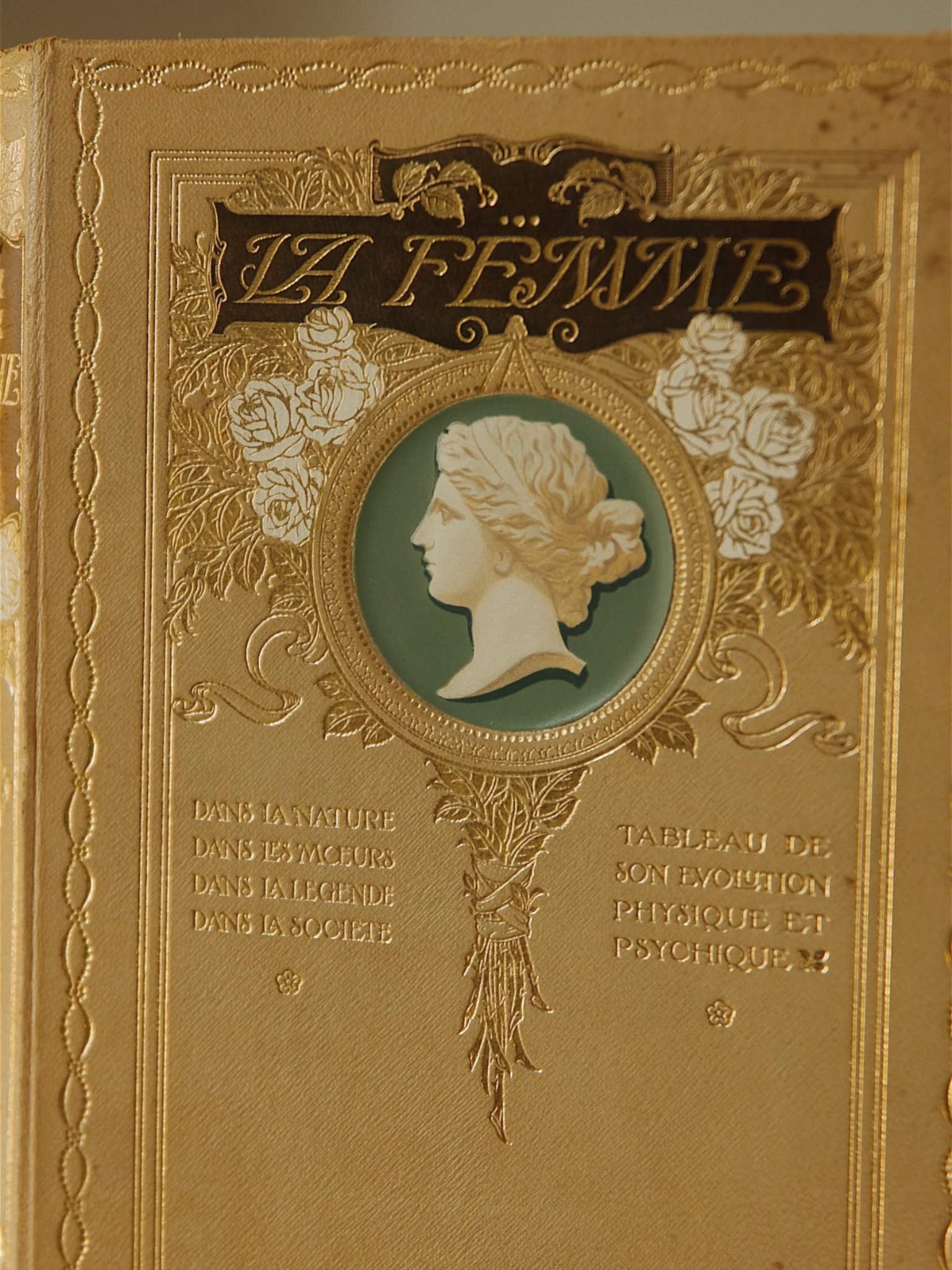 Early 20th-Century French La Femme — 4-Volume Illustrated Edition, Maison Editeur Bonc & Cie
