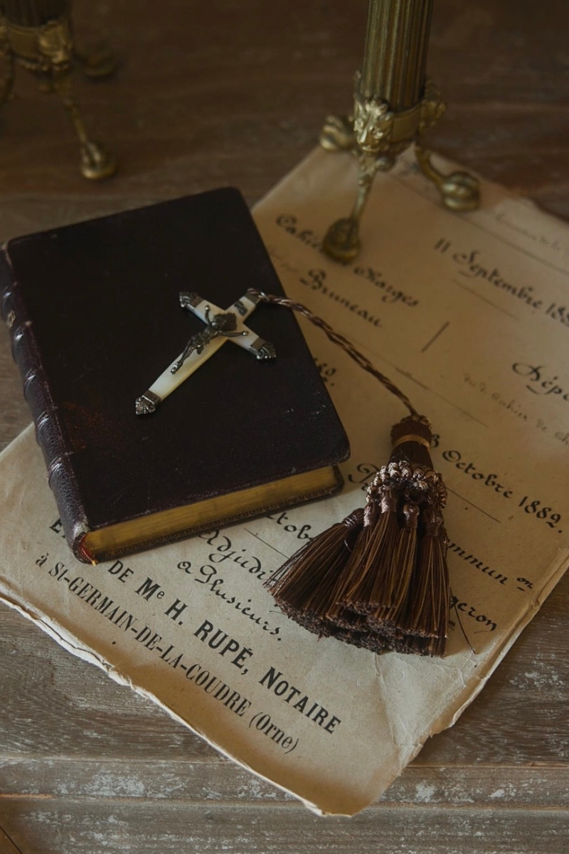 Antique French Mother of Pearl Crucifix & Silk Tassel Bookmark