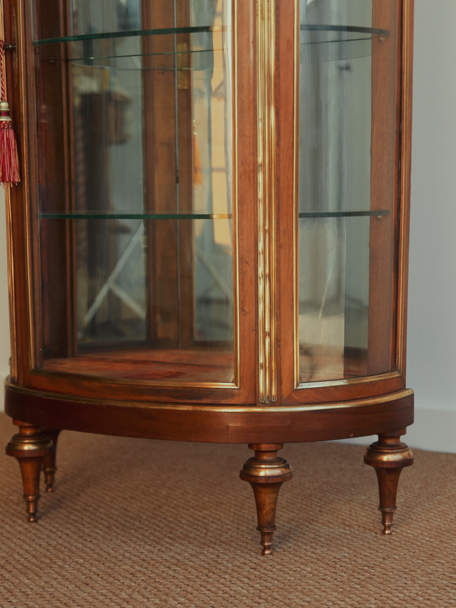 French Louis XVI Curved Vitrine With Rouge Marble Top