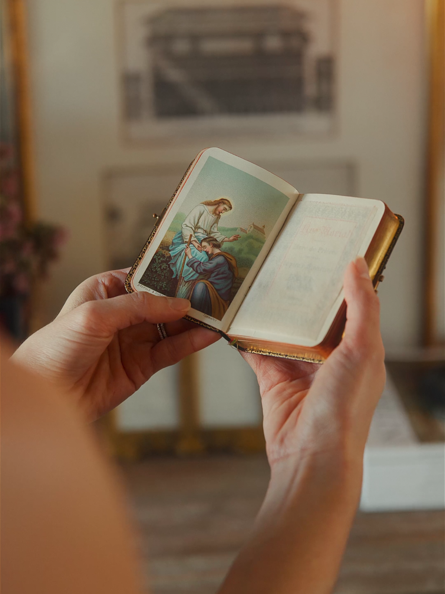 Ave Maria” Leather-Bound Prayer Book