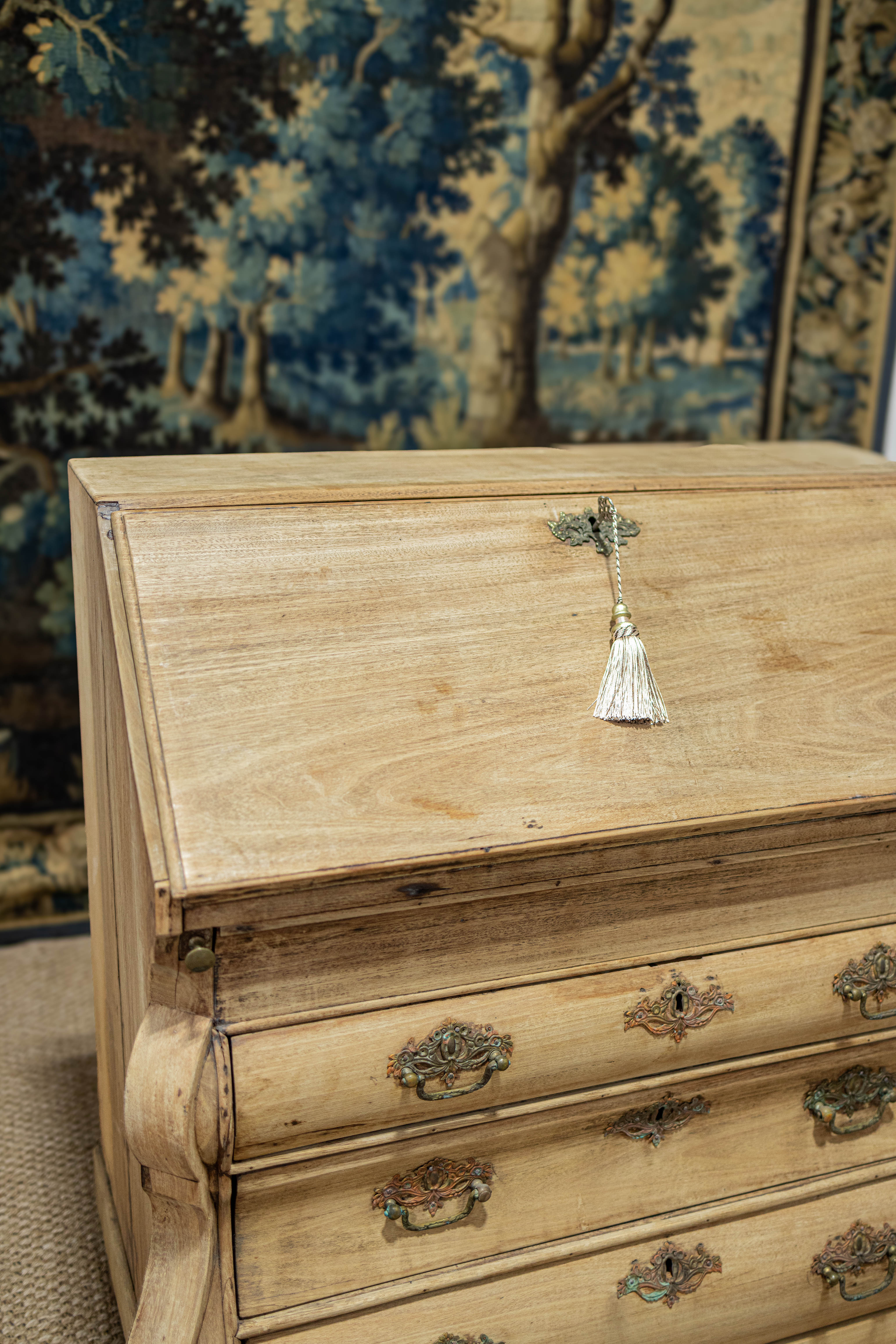 18th Century Dutch Bombe Secretary