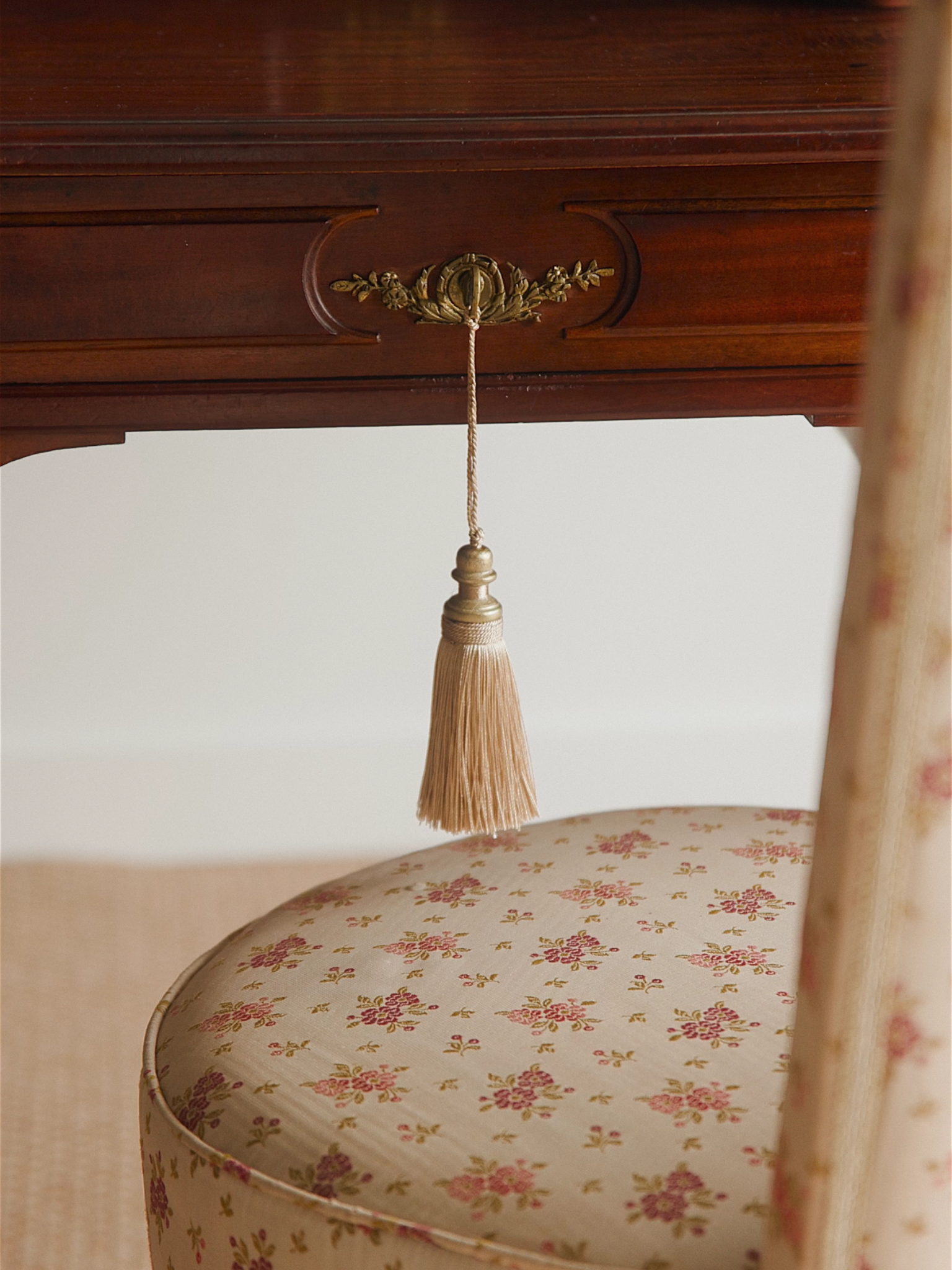 French Trifold Mirrored Vanity With Bronze Accents & Upholstered Chair