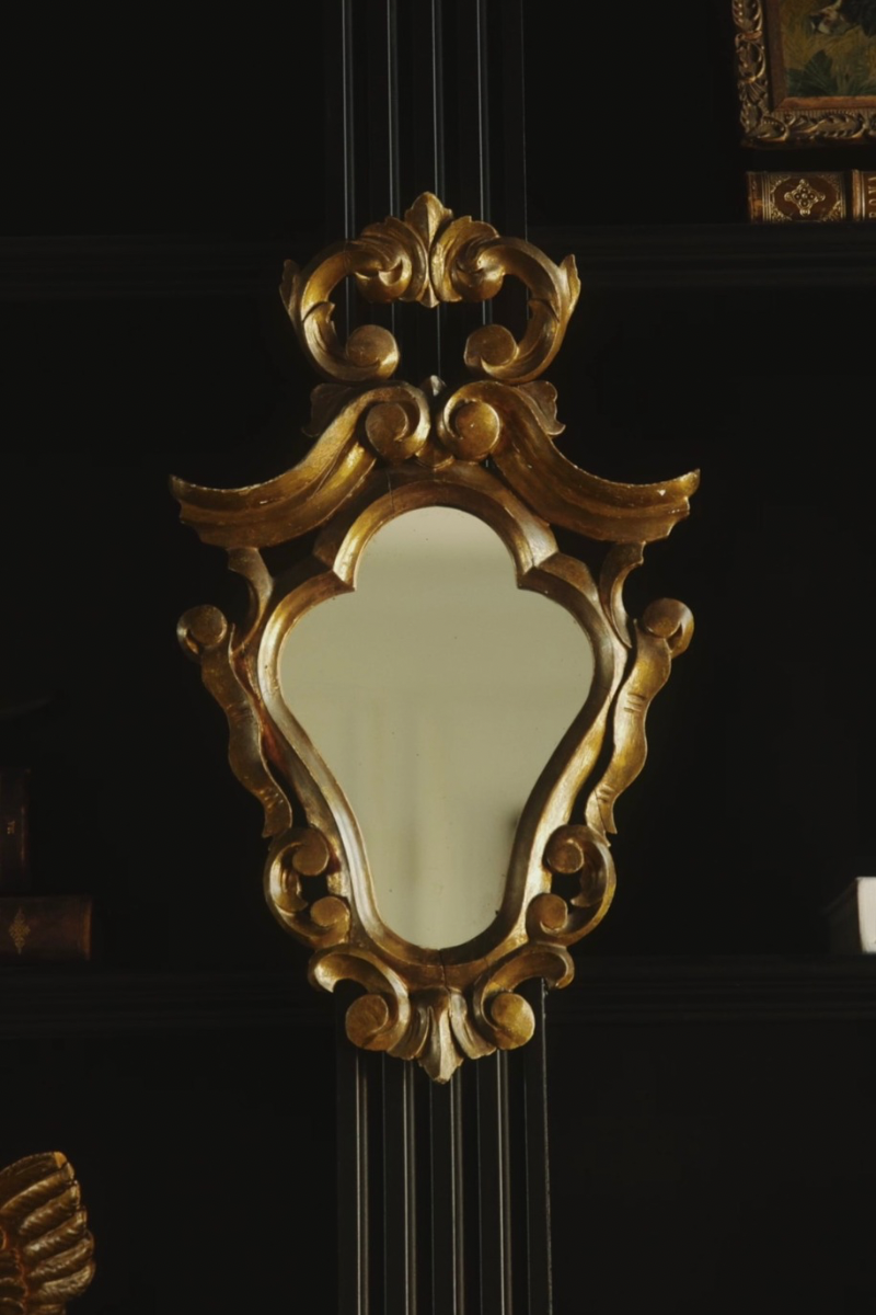 18th Century Italian Giltwood Rococo Mirror