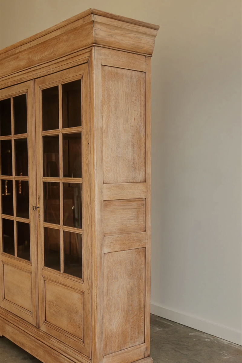 19th Century French Provincial Glazed Oak Cabinet with Paneled Sides