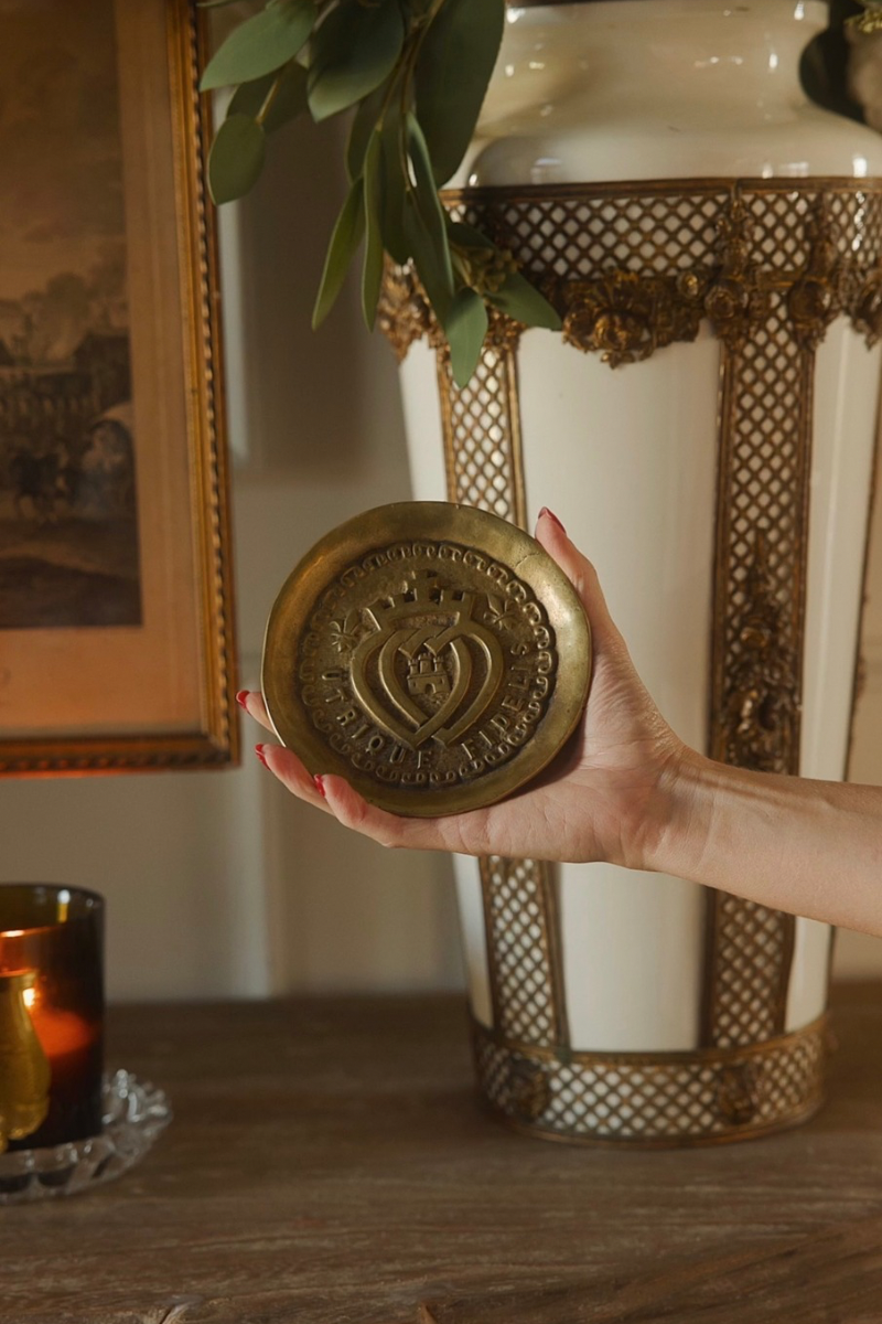 French Vendee Double Heart Brass Dish