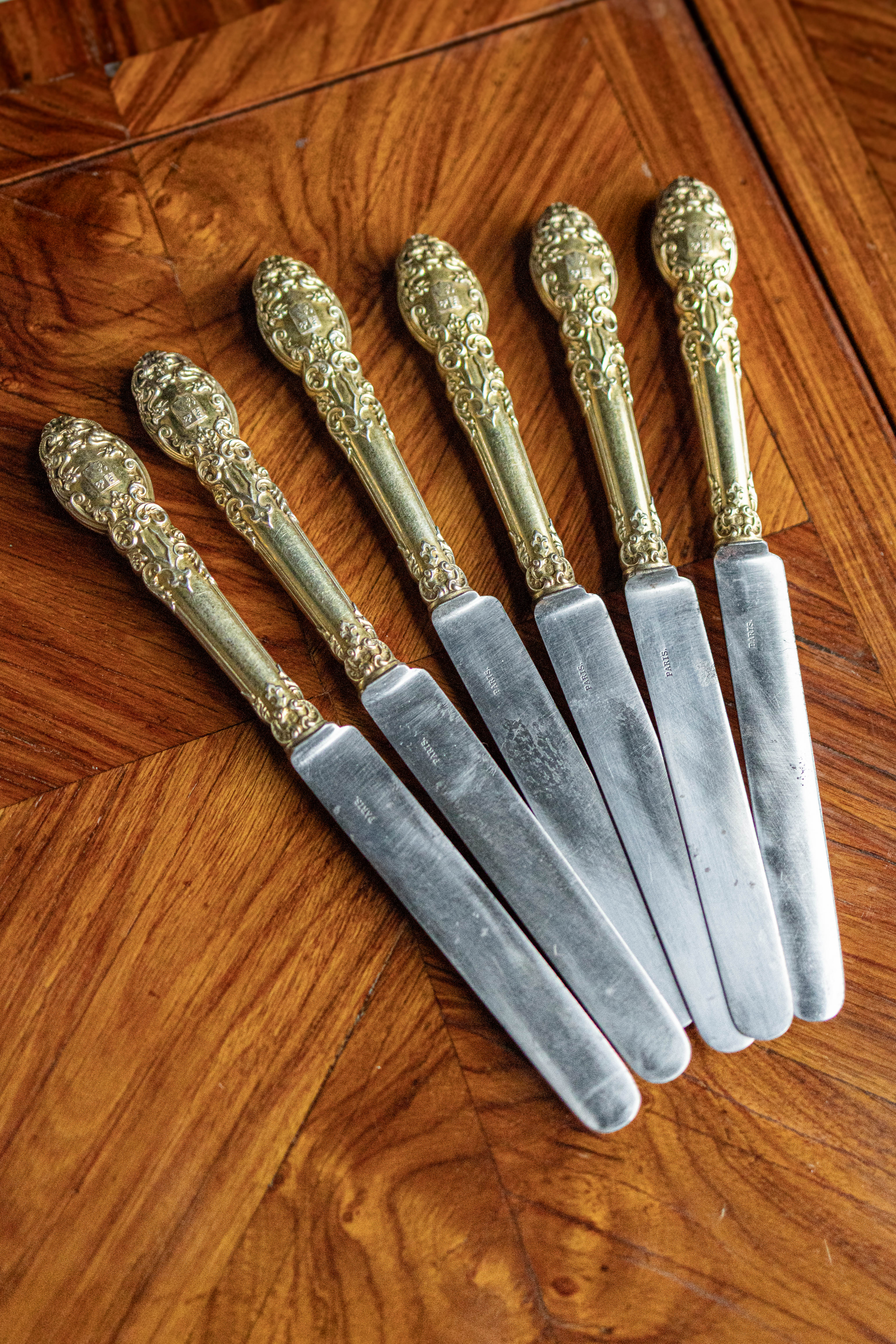 Set of 6 Paris Stamped Butter Knives