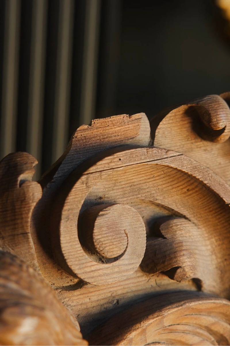 19th-Century Hand-Carved Wooden Cherub with Acanthus Scrollwork