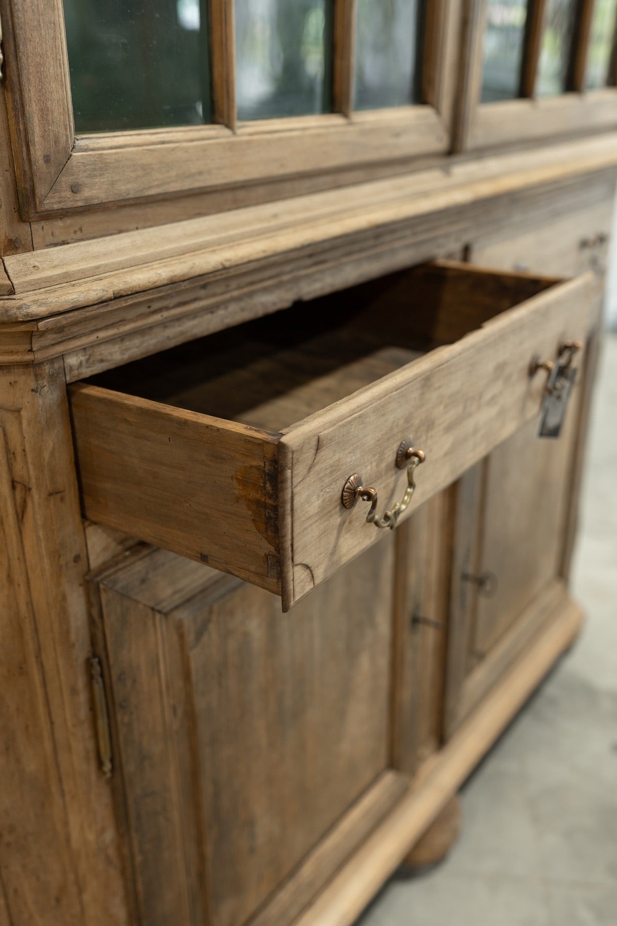 Late 18th Century French Provincial Oak Buffet à Deux Corps