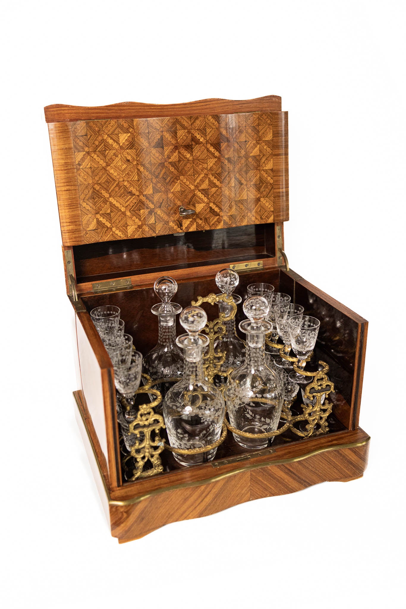 19th Century French Napoleon III Marquetry Tantilus Box with Etched Crystal Decanters