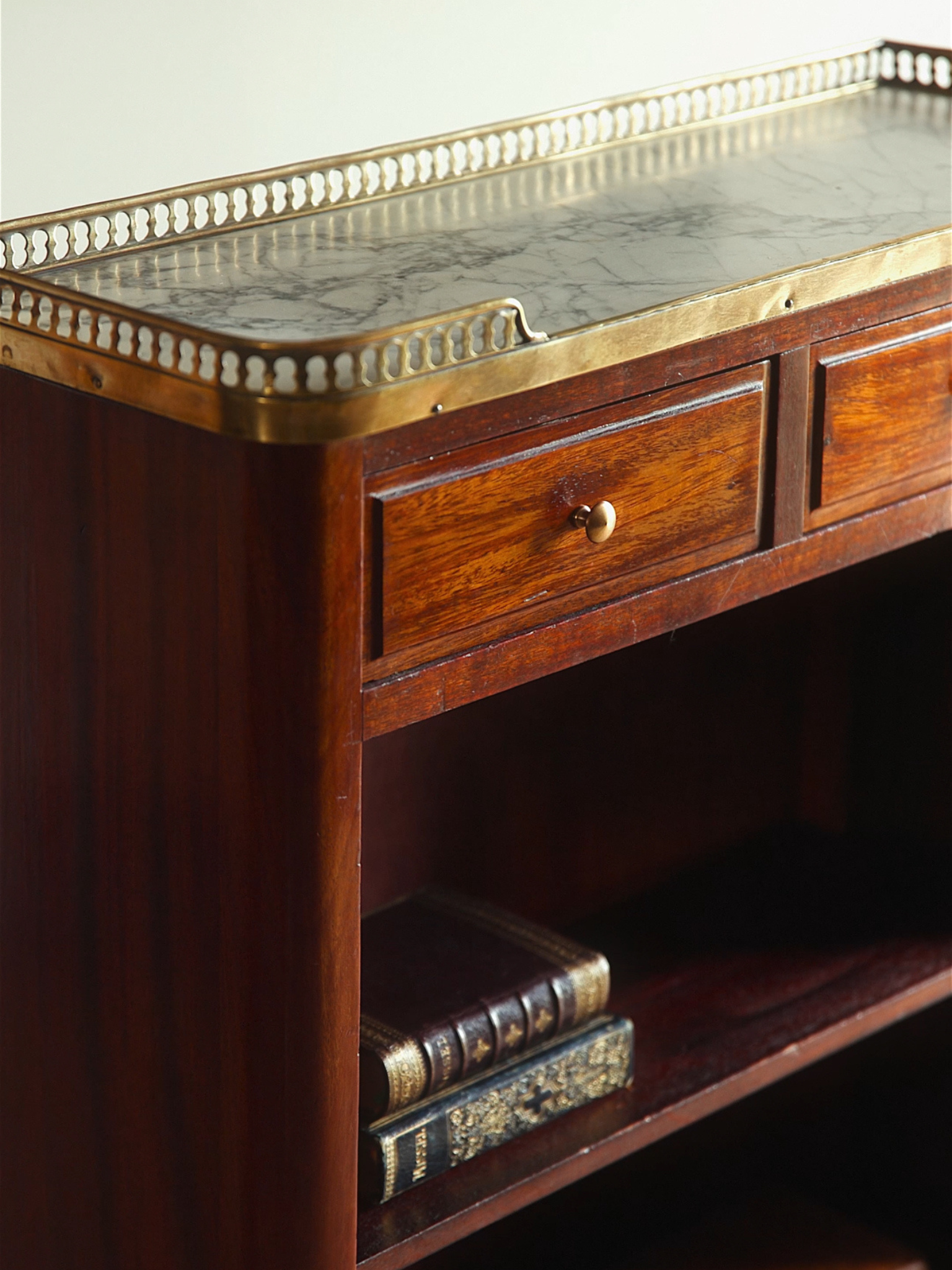 French Louis XVI Mahogany Étagère with Marble Top & Brass Gallery