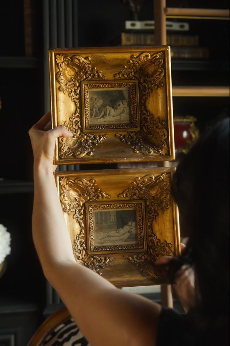19th Century Pair of Framed Classical Engravings in Matching Rococo Frames