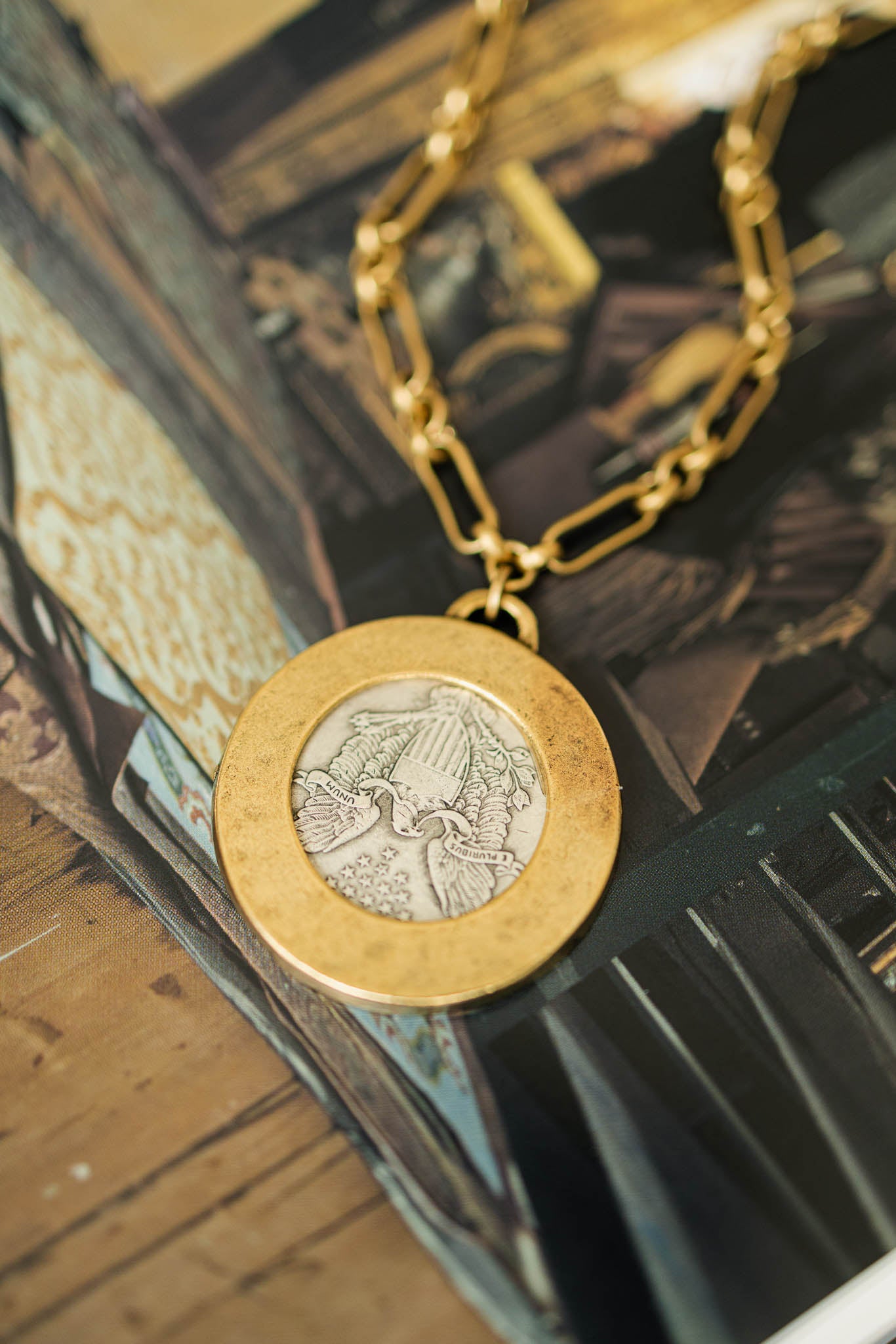 Liberty Coin Necklace - Detailed Short Chain