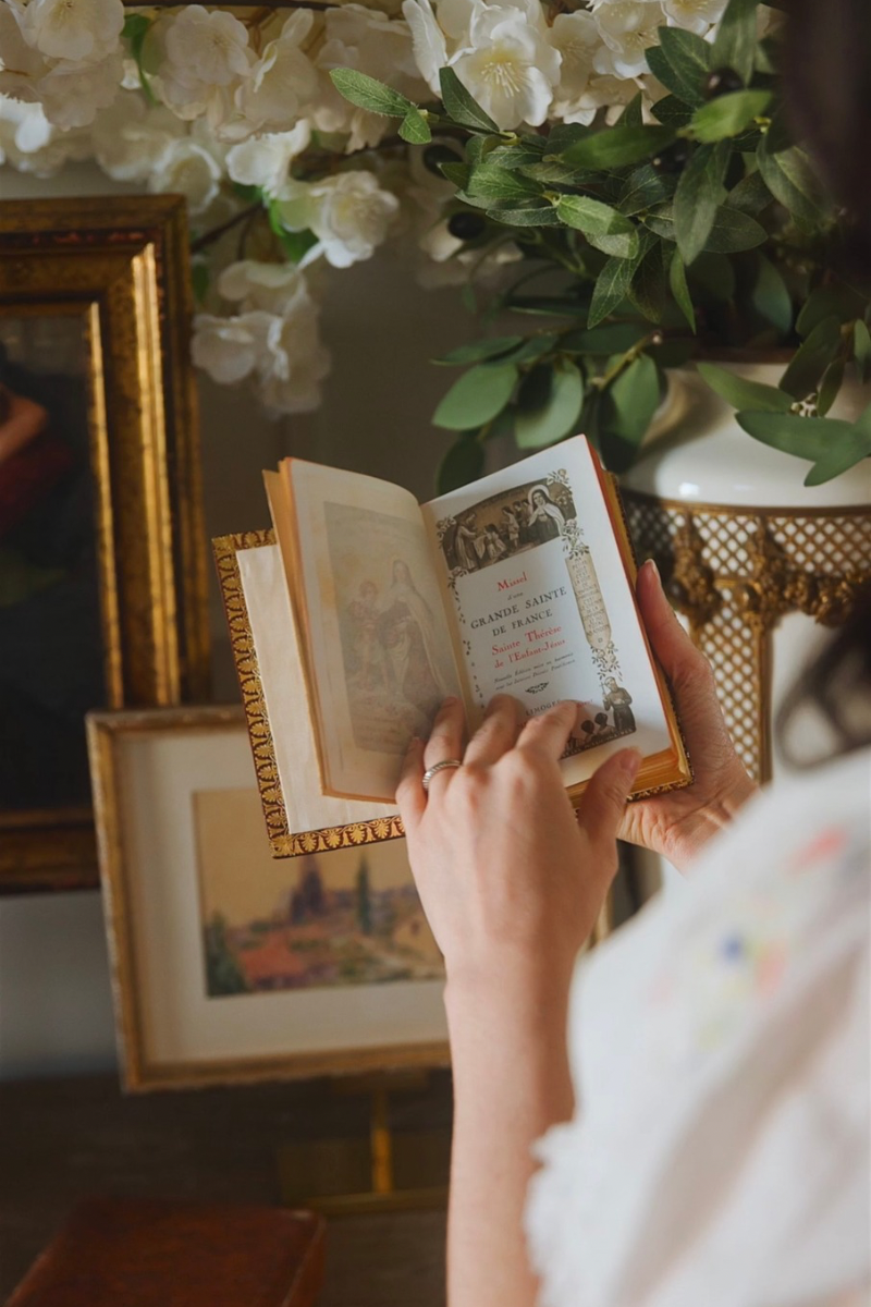1920s French Devotional Missal with Hand-Painted Limoges Enamel of Sainte Thérèse