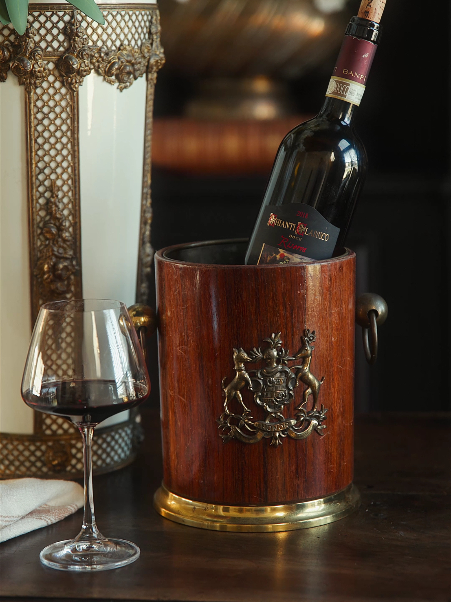 Early 20th-Century English Brass-Mounted Mahogany Wine Cooler with Heraldic Crest
