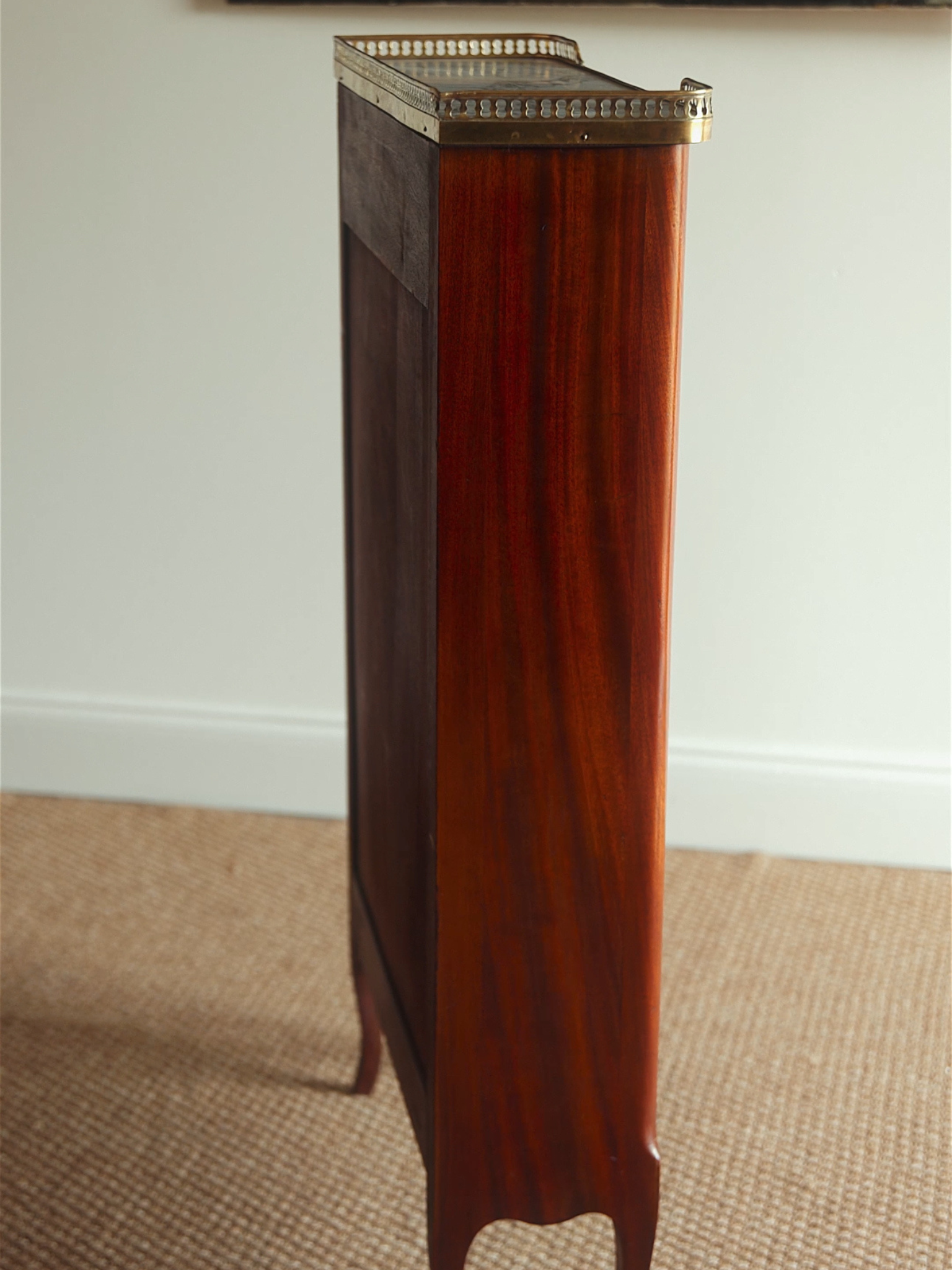 French Louis XVI Mahogany Étagère with Marble Top & Brass Gallery