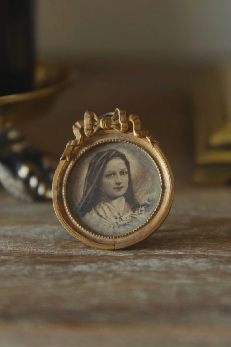 Late 19th Century French Gilt Bronze Devotional Portrait Frame Featuring Saint Thérèse of Lisieu
