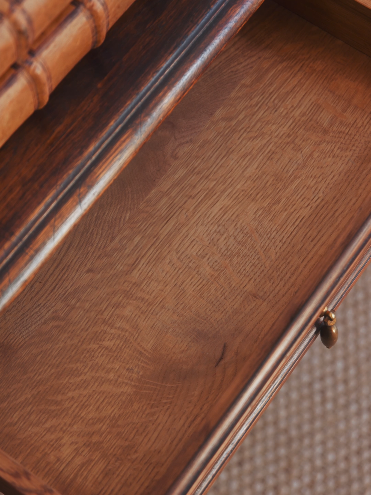 Early 20th-Century English Oak Console Table With Drawers