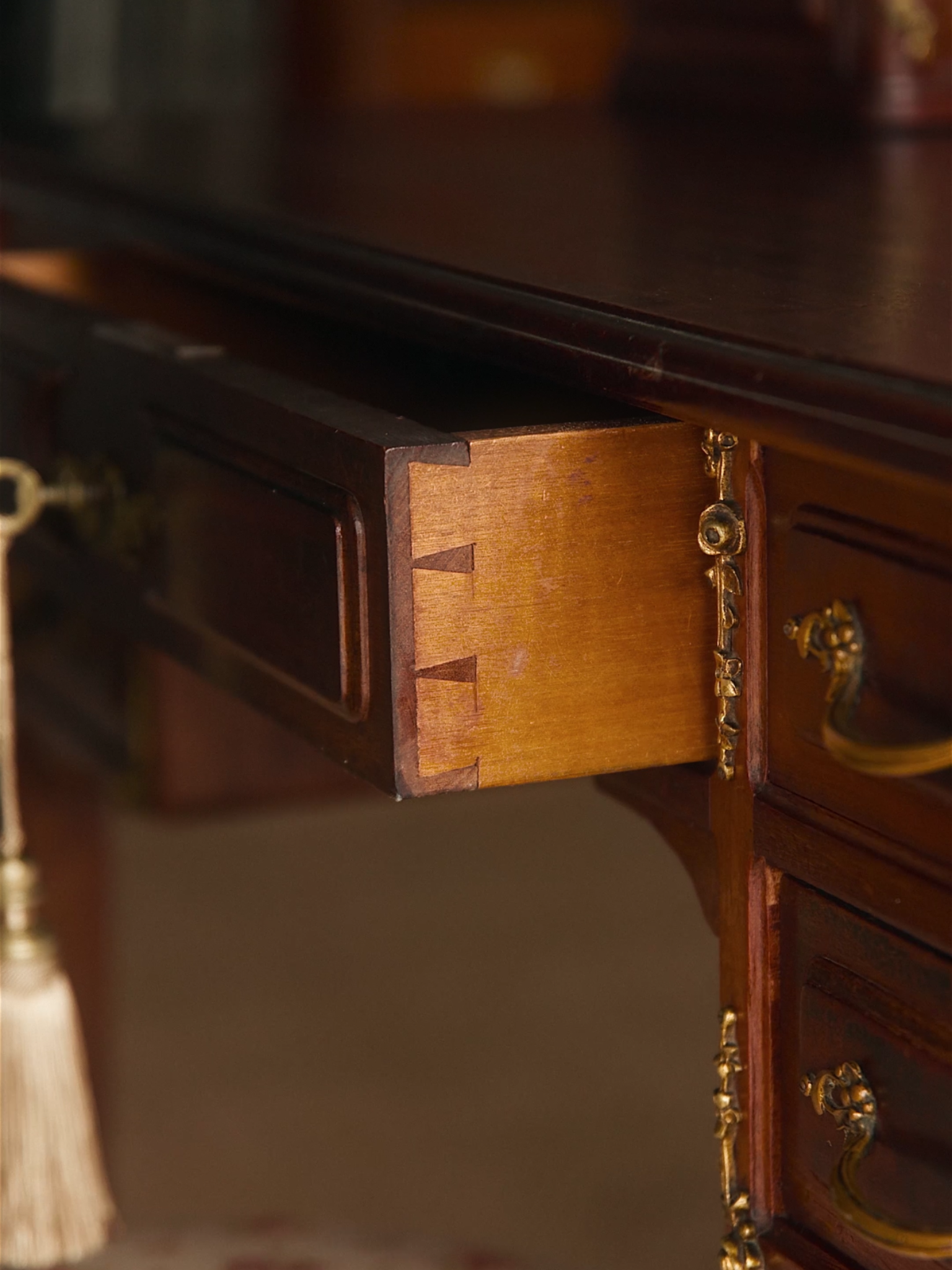 French Trifold Mirrored Vanity With Bronze Accents & Upholstered Chair
