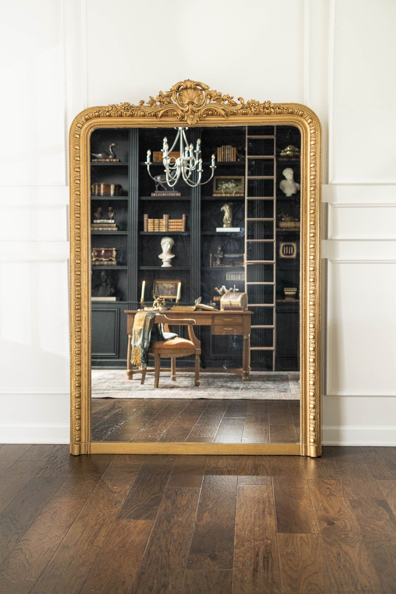 1800s French Gilt-Wood Mirror