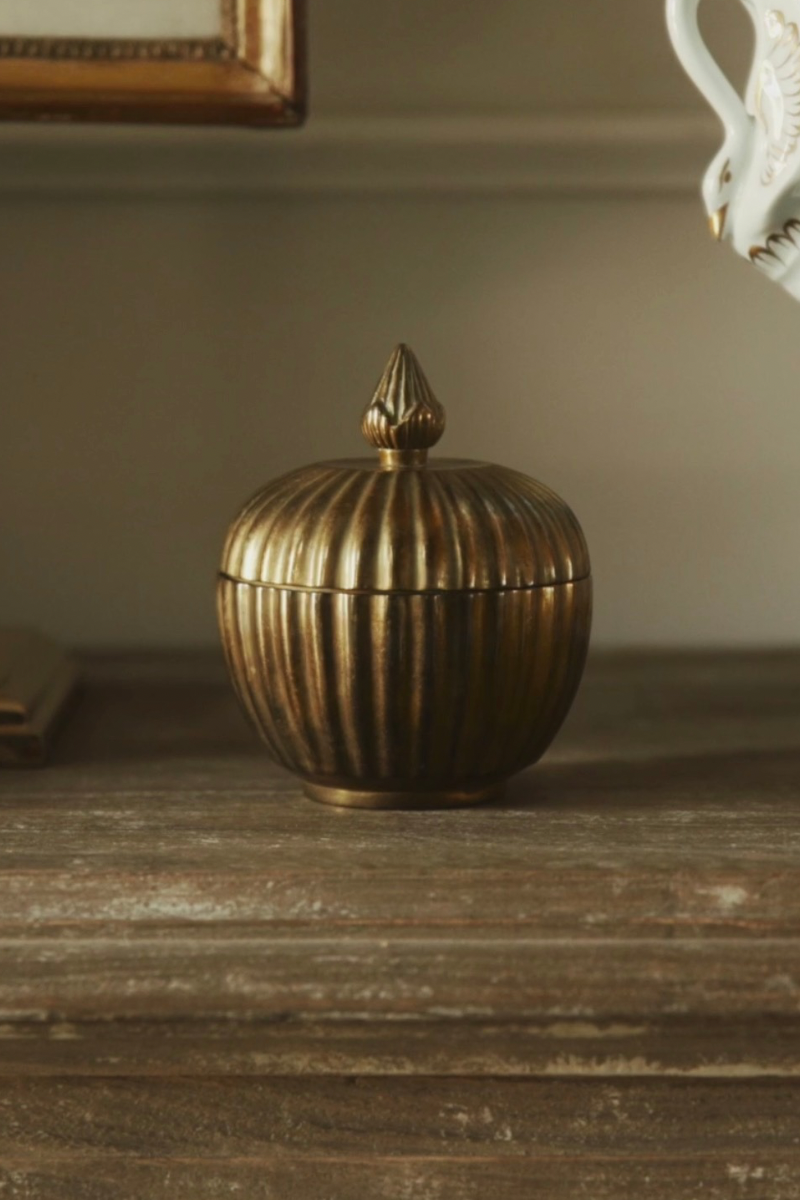 Gilt Ribbed Lidded Decorative Urn Box