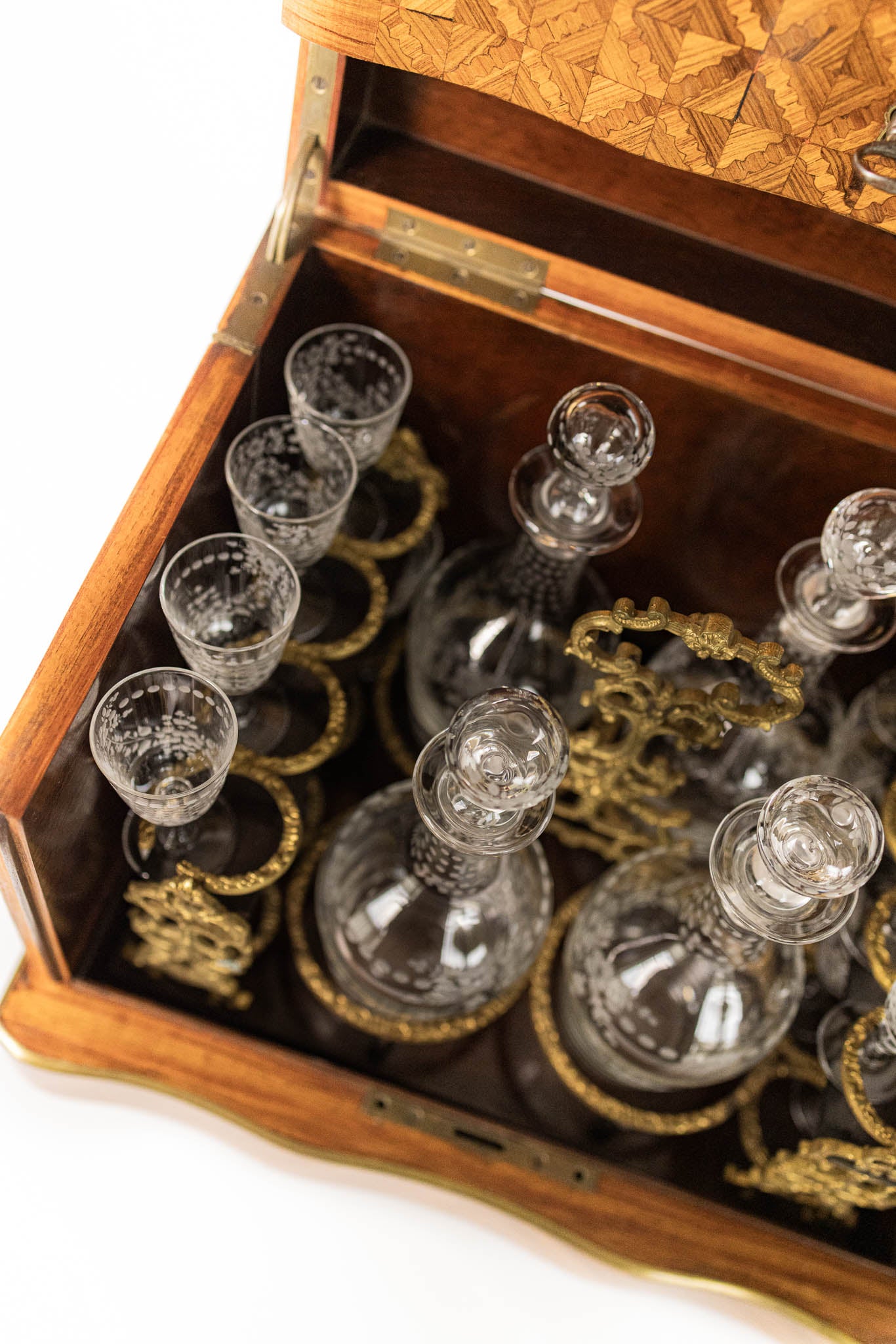 19th Century French Napoleon III Marquetry Tantilus Box with Etched Crystal Decanters