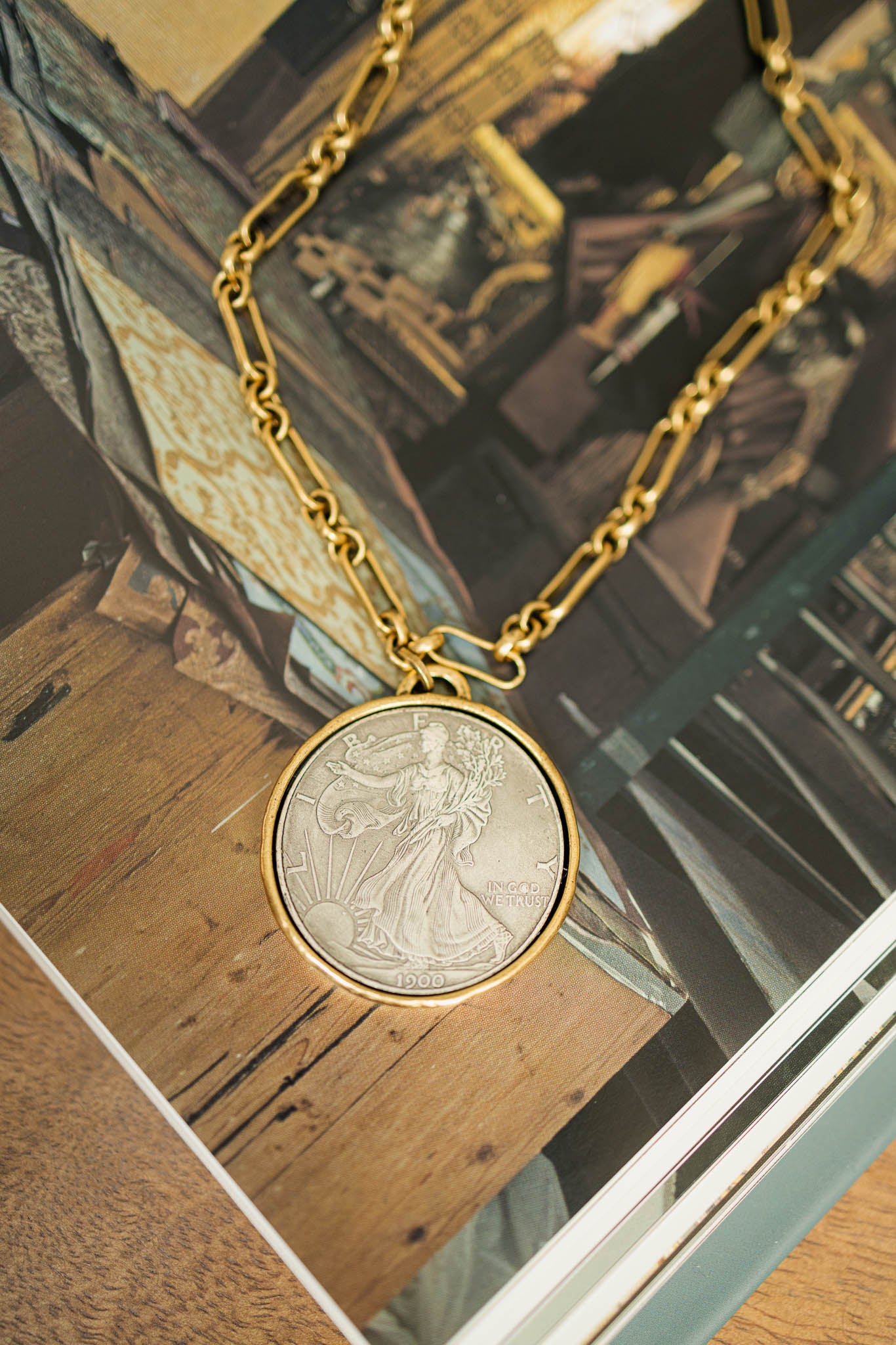 Liberty Coin Necklace - Detailed Short Chain