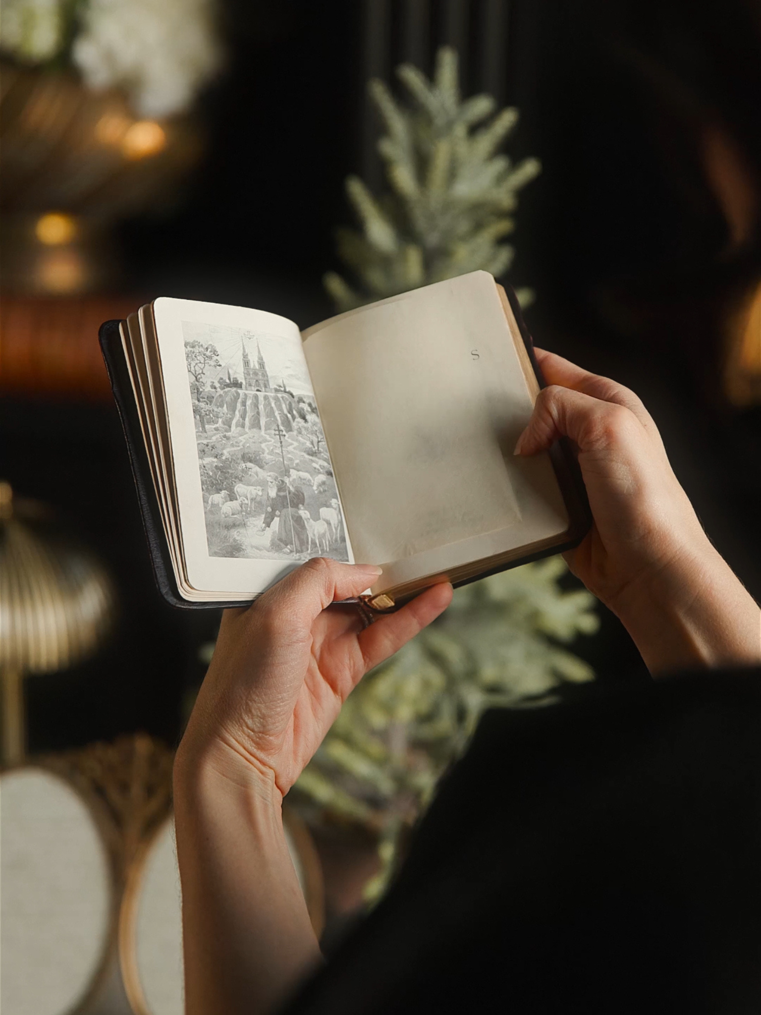 Mini Leatherbound Missal