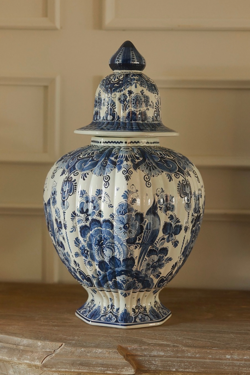 Mid-20th Century Dutch Hand-Painted Delft Blue & White Lidded Ginger Jar with Bird & Floral Motifs