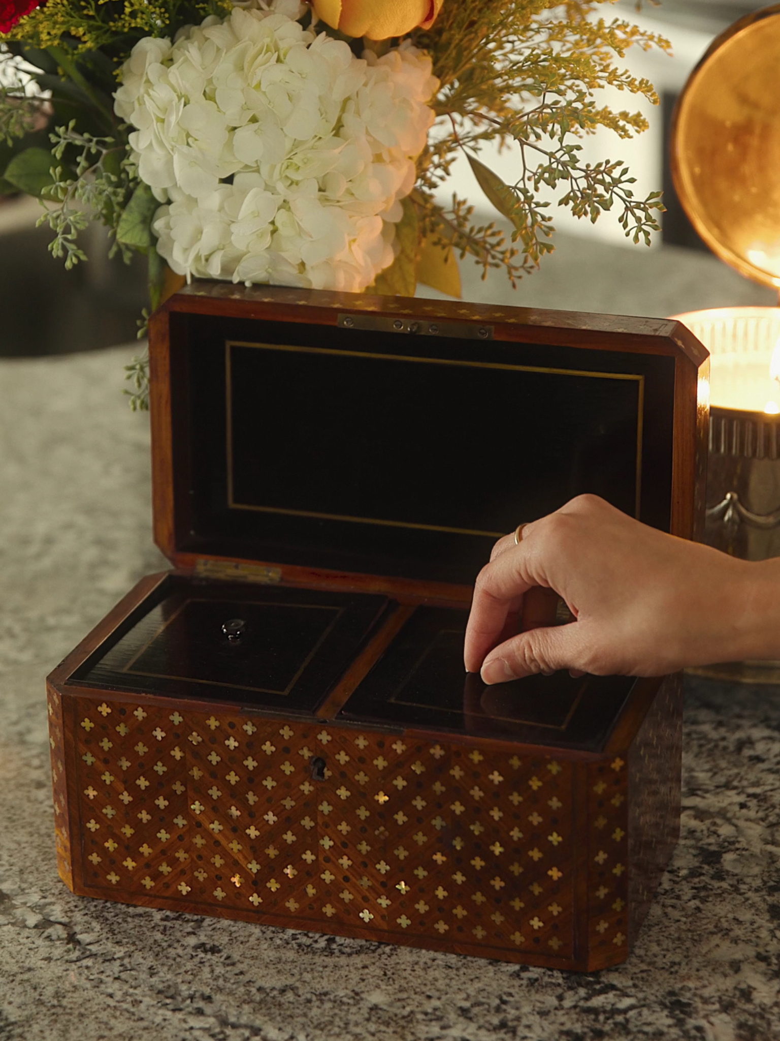 19th Century Maison Alphonse Giroux Tea Caddy with Mother-of-Pearl Inlay