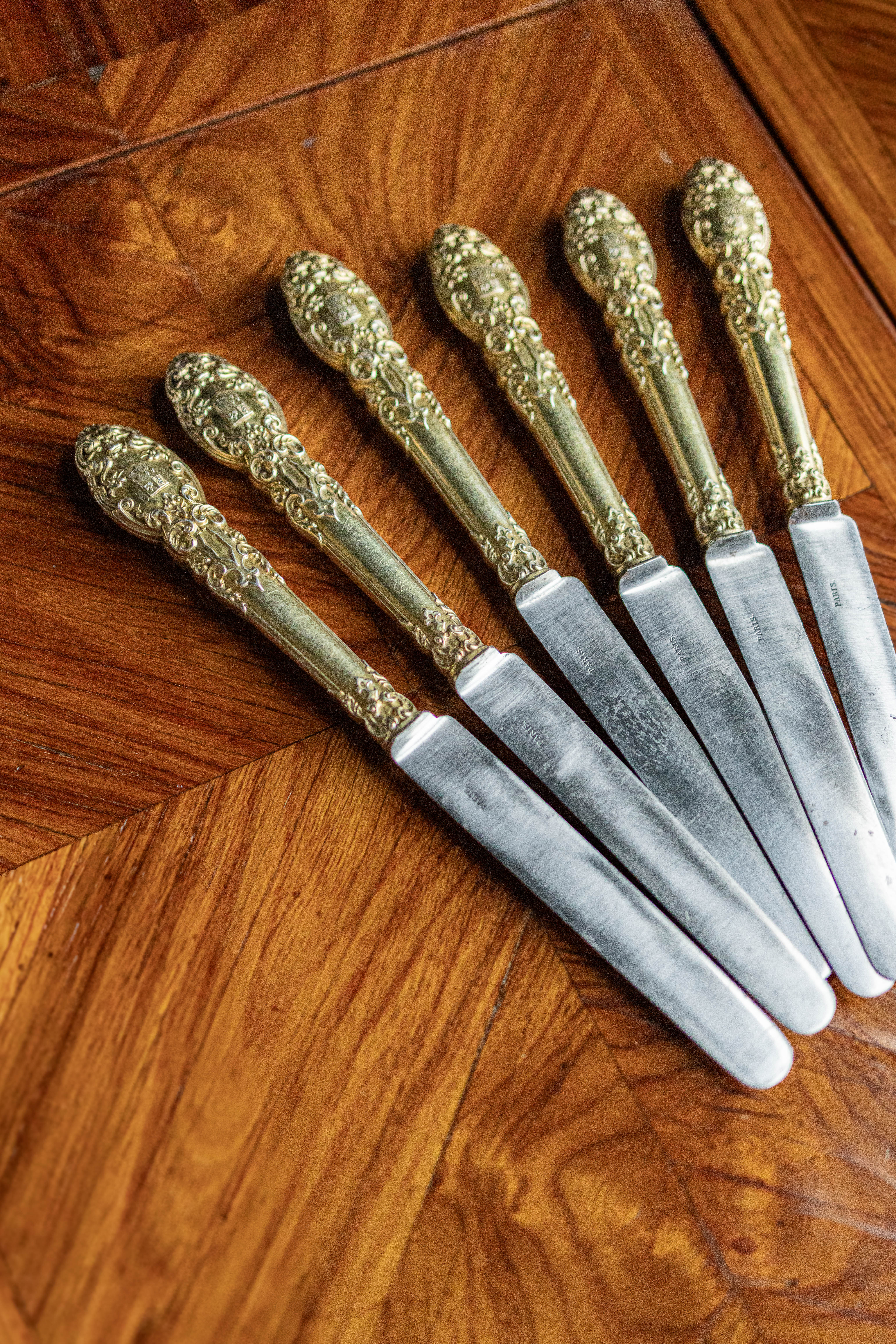 Set of 6 Paris Stamped Butter Knives