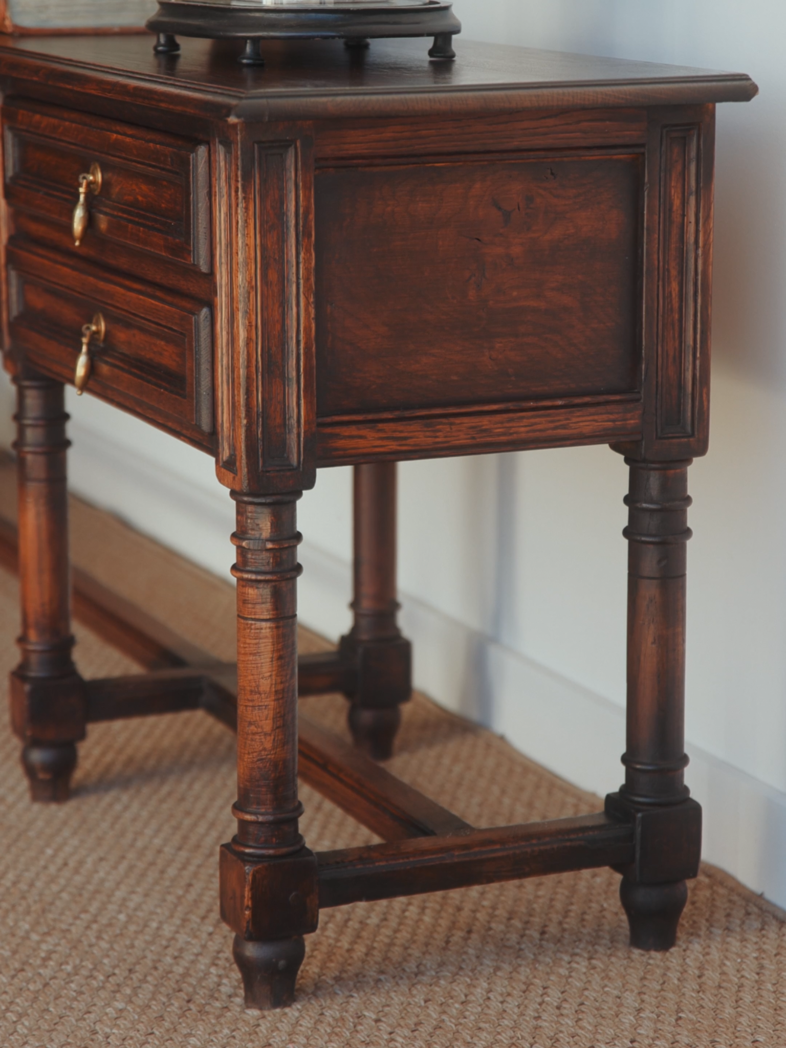 Early 20th-Century English Oak Console Table With Drawers
