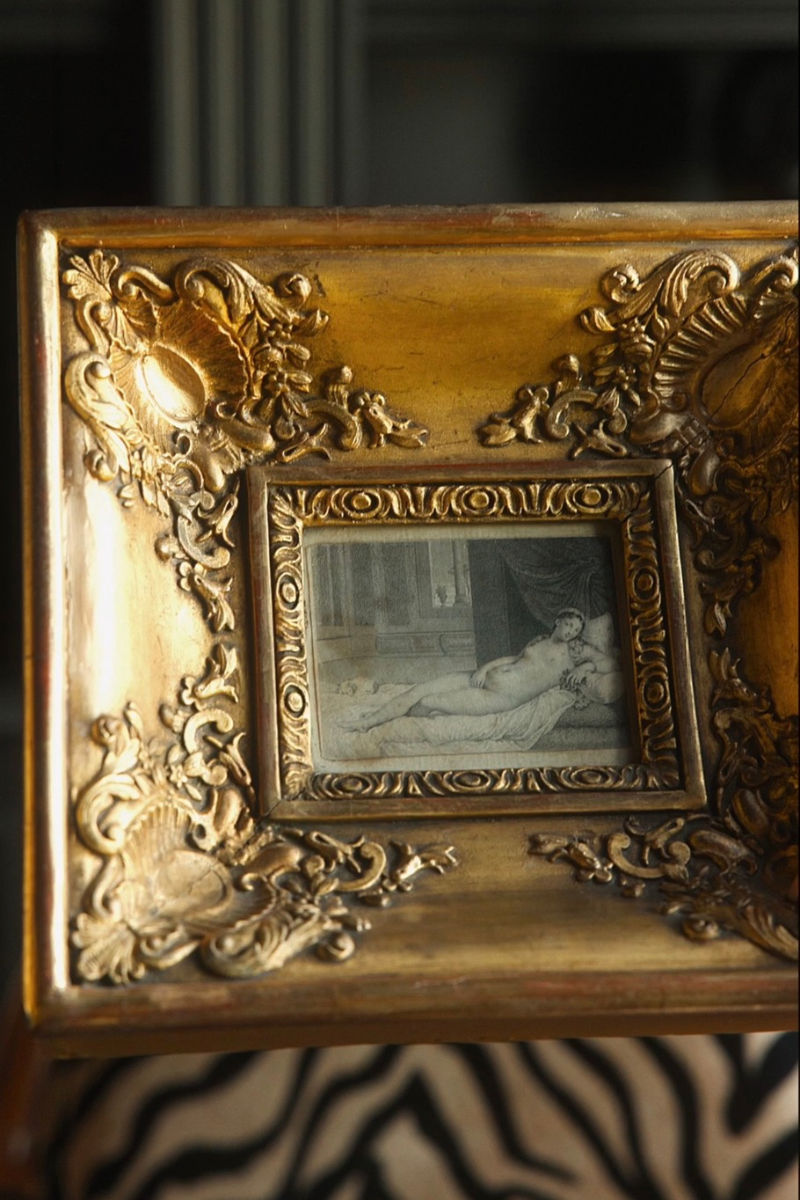 19th Century Pair of Framed Classical Engravings in Matching Rococo Frames