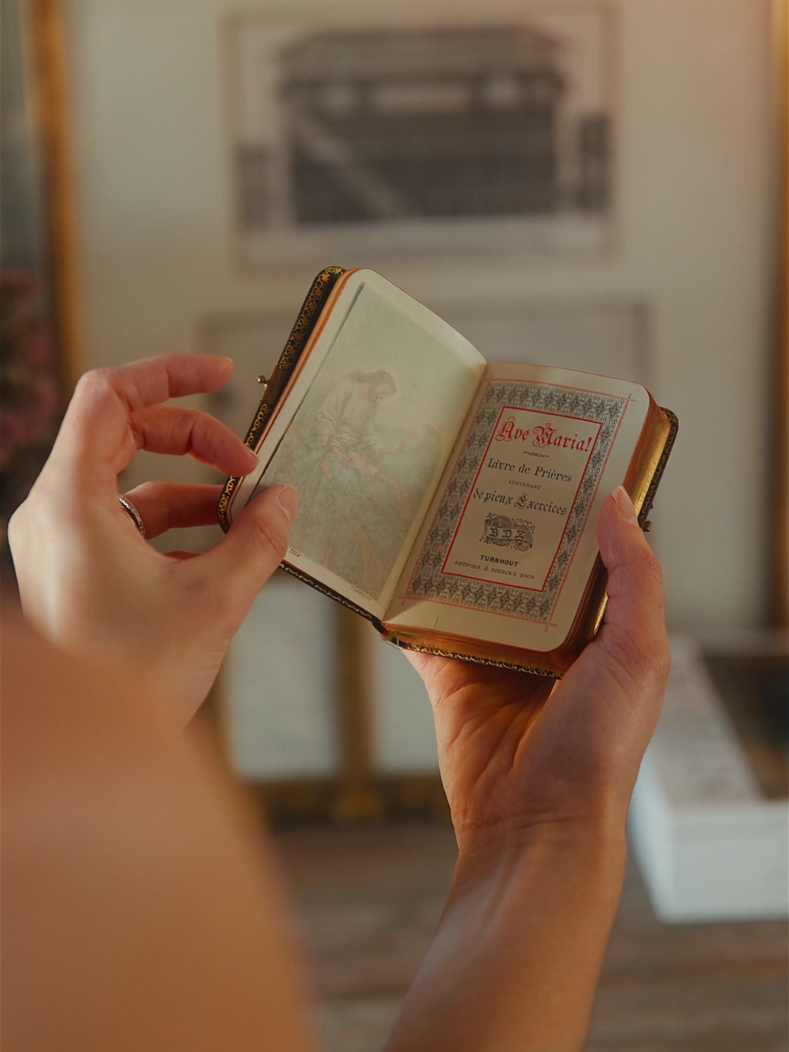 Ave Maria” Leather-Bound Prayer Book