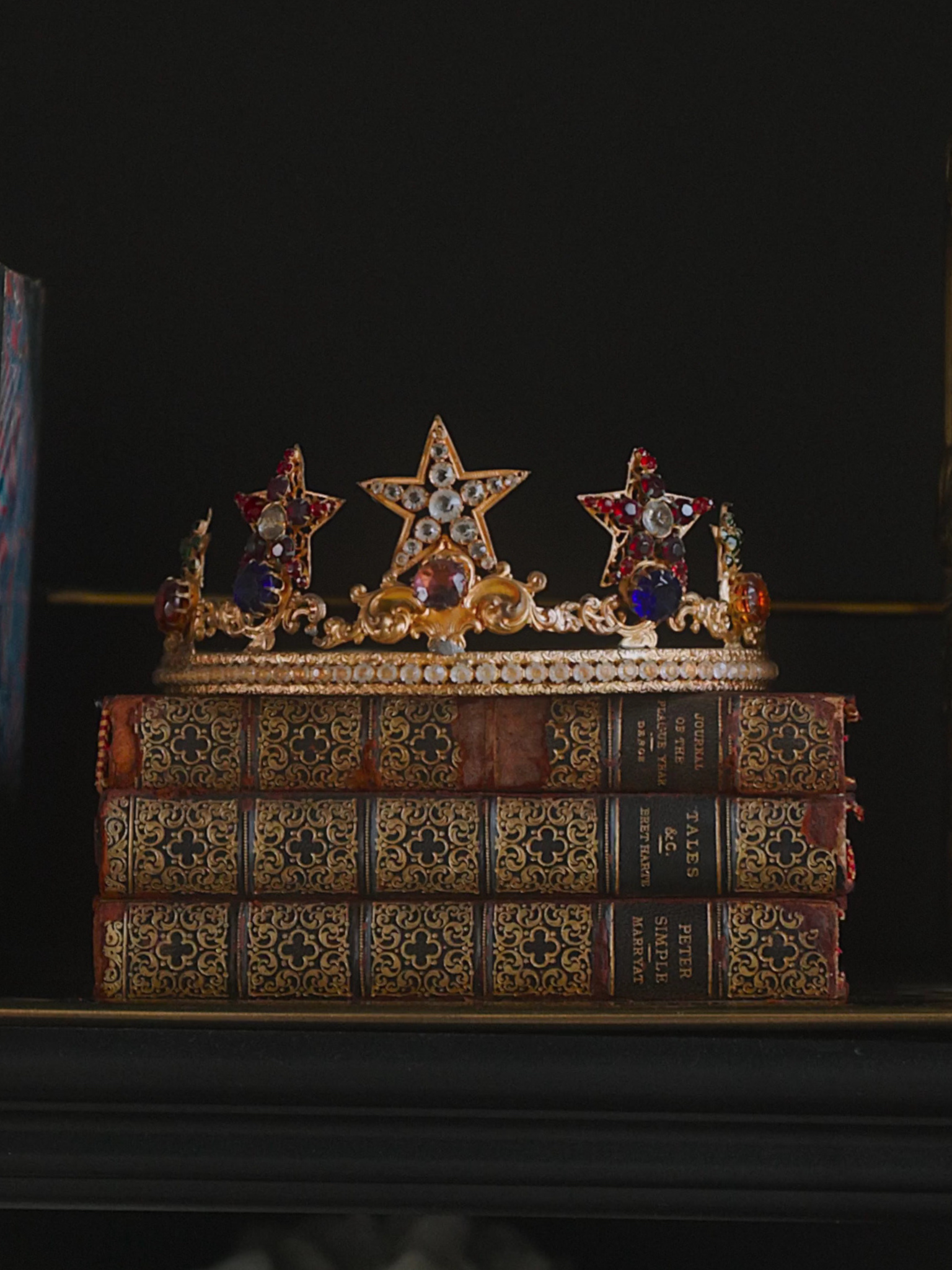 20th Century Antique Gilt Tiara With Star Motifs and Glass Jewels