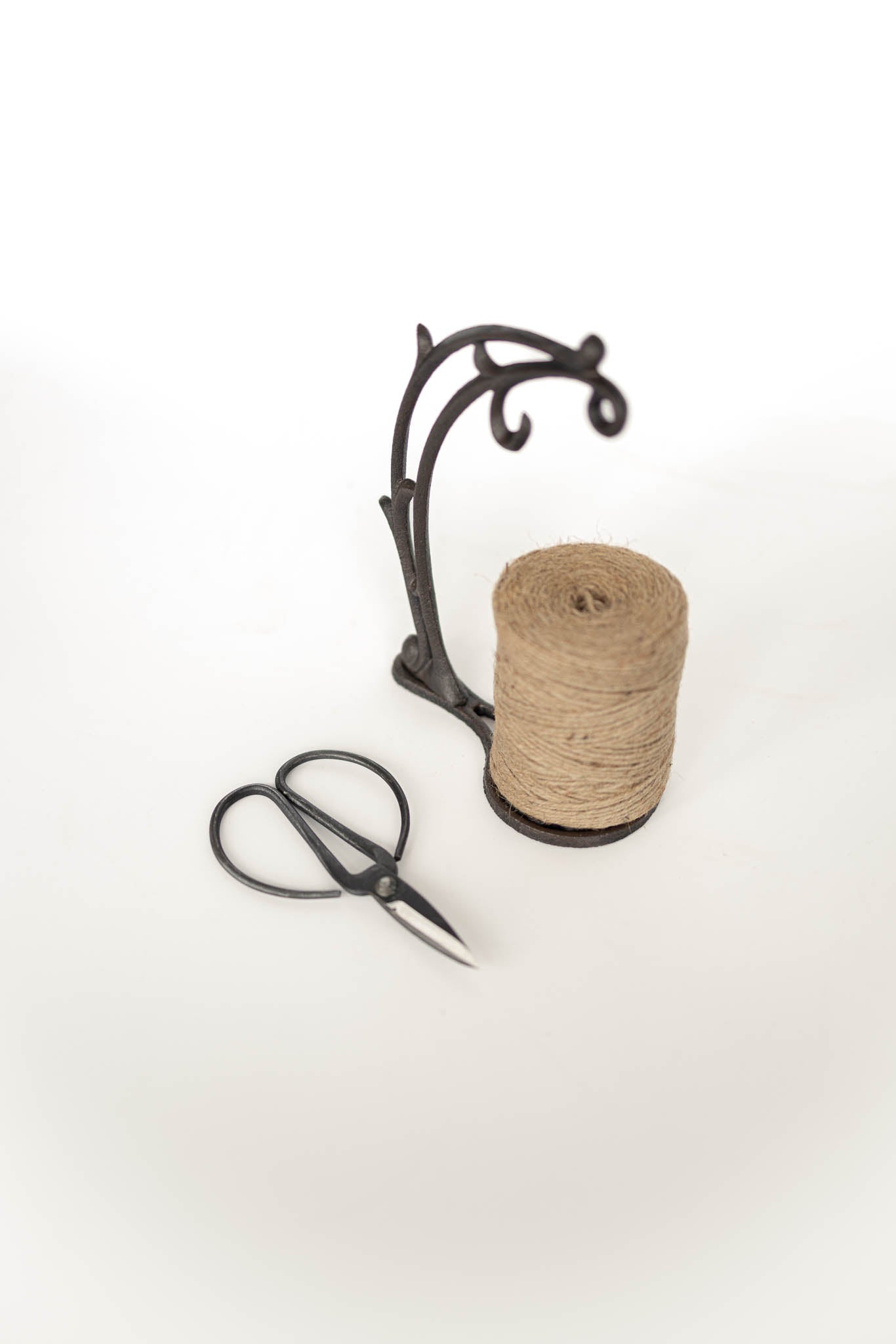 Antique Style Cast Metal Twine Holder with Cutters