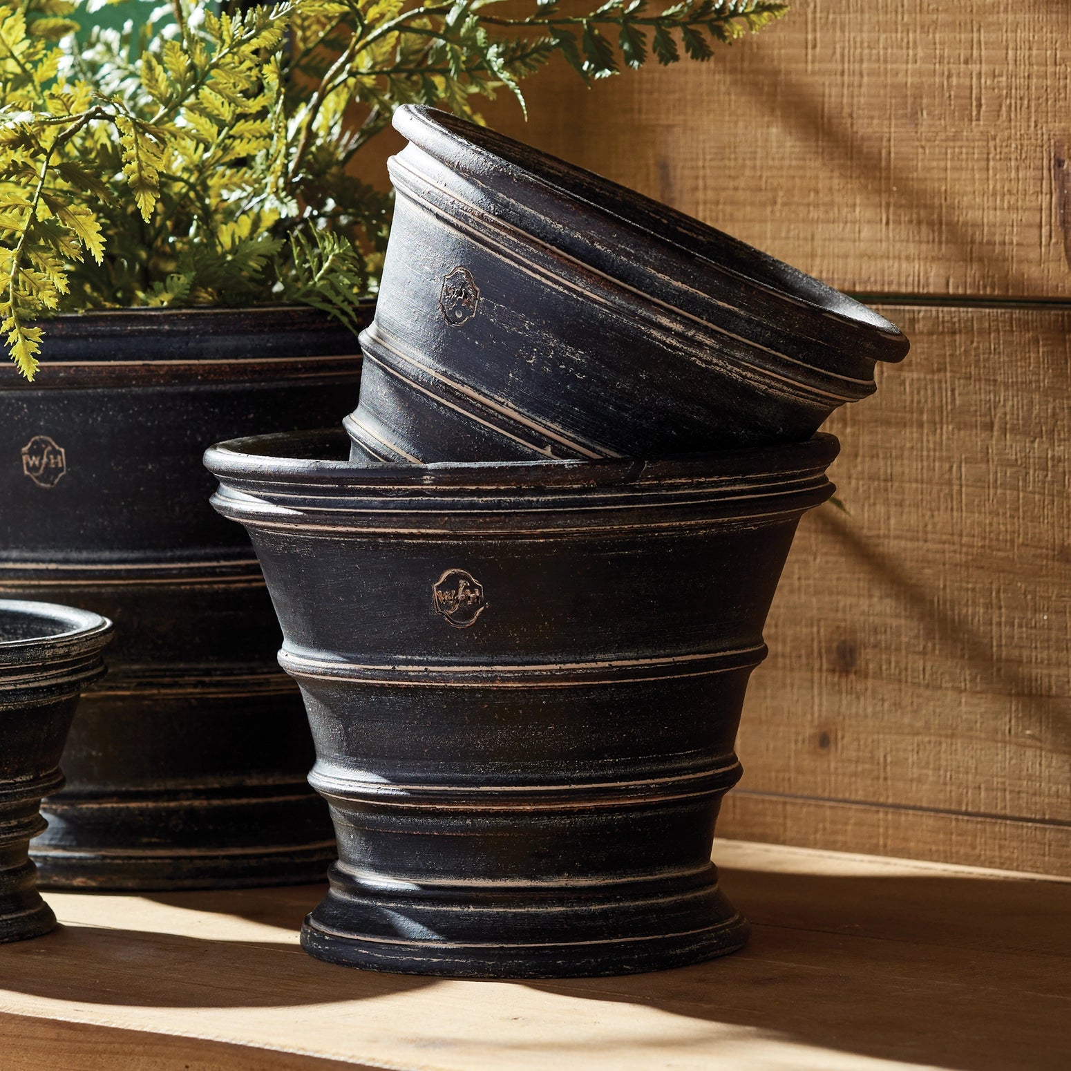 Wakefield Handmade Europa Pot #10 Black - 11"
