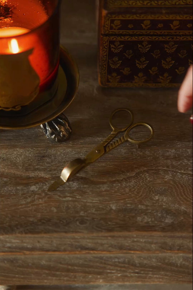 Petite Brass Scissor-Form Wick Trimmers